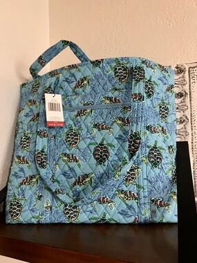 NWT Vera Bradley Light Blue Quilted Tote with Sea Turtle Pattern